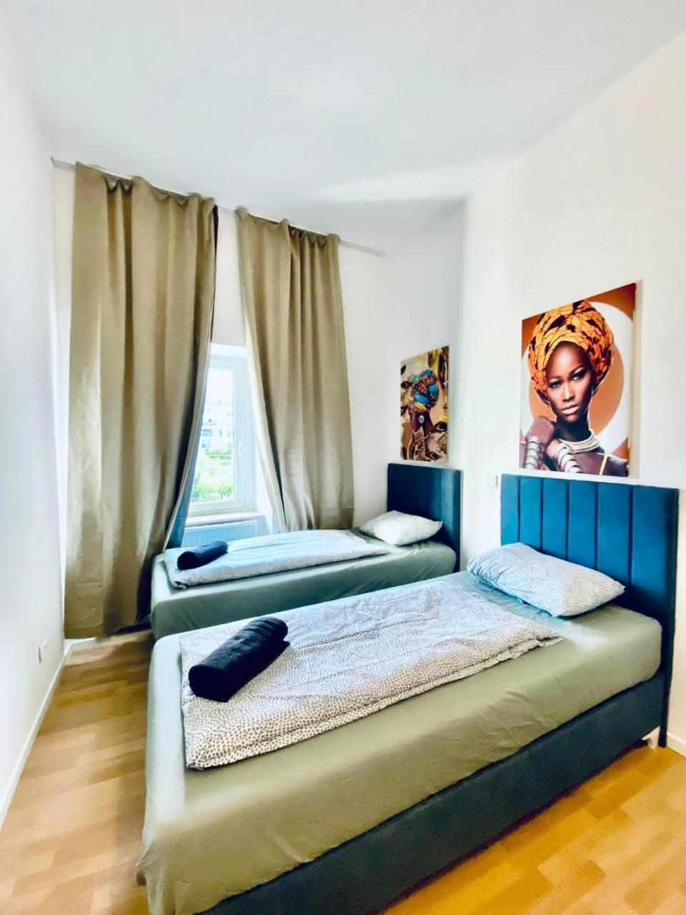 Spacious 4-bedroom Shared For Big Groups Wien
